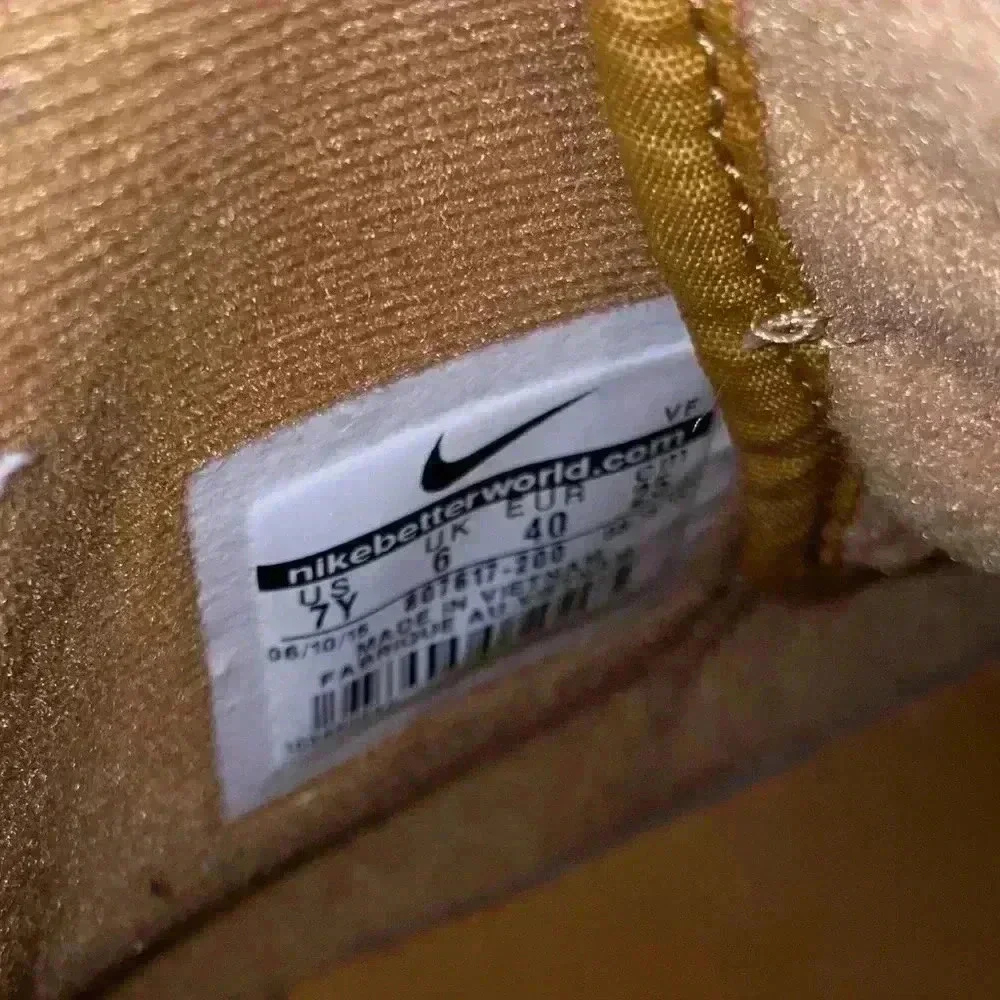 Nike Air Force 1 High LV8 GS 'Flax'